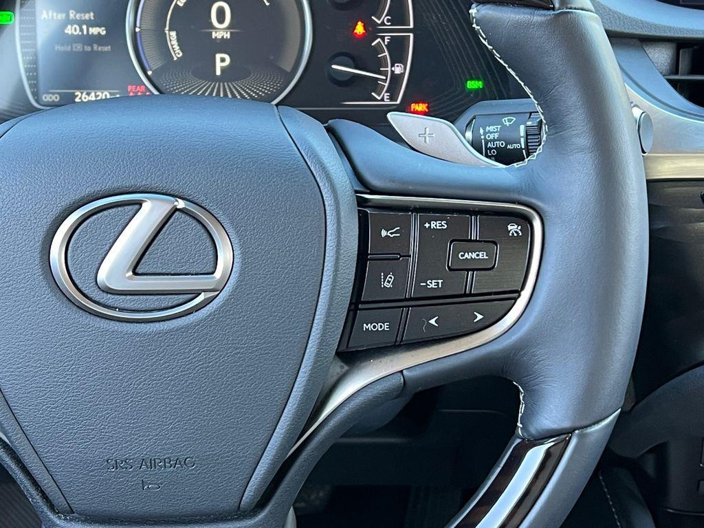 used 2019 Lexus ES 300h car, priced at $32,799