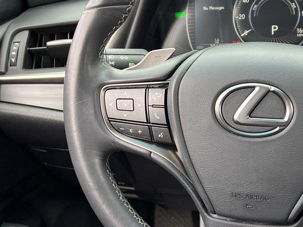 used 2020 Lexus ES 300h car, priced at $31,869