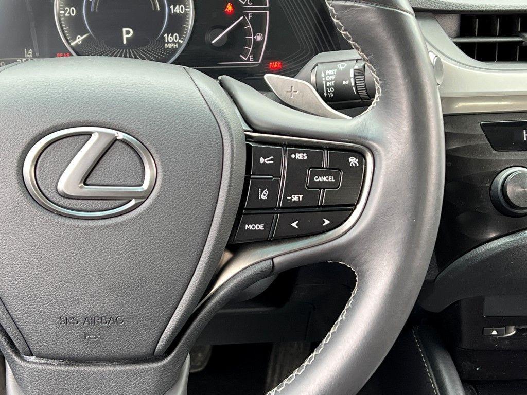 used 2020 Lexus ES 300h car, priced at $31,869