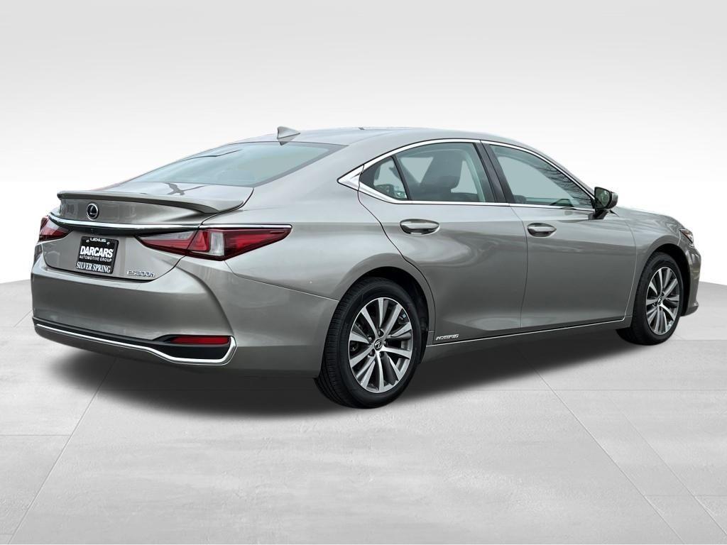 used 2020 Lexus ES 300h car, priced at $31,869