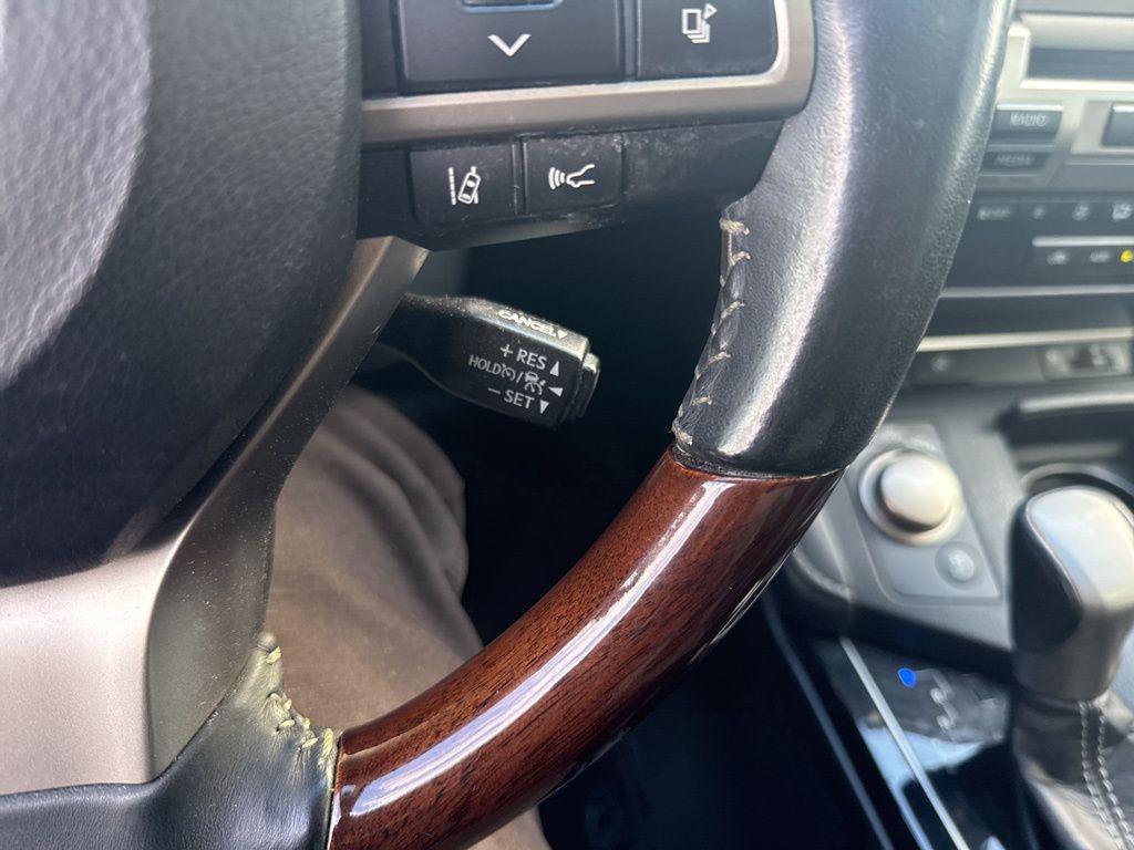 used 2018 Lexus ES 350 car, priced at $27,856