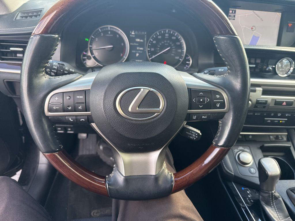 used 2018 Lexus ES 350 car, priced at $27,856