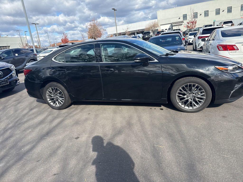 used 2018 Lexus ES 350 car, priced at $27,856