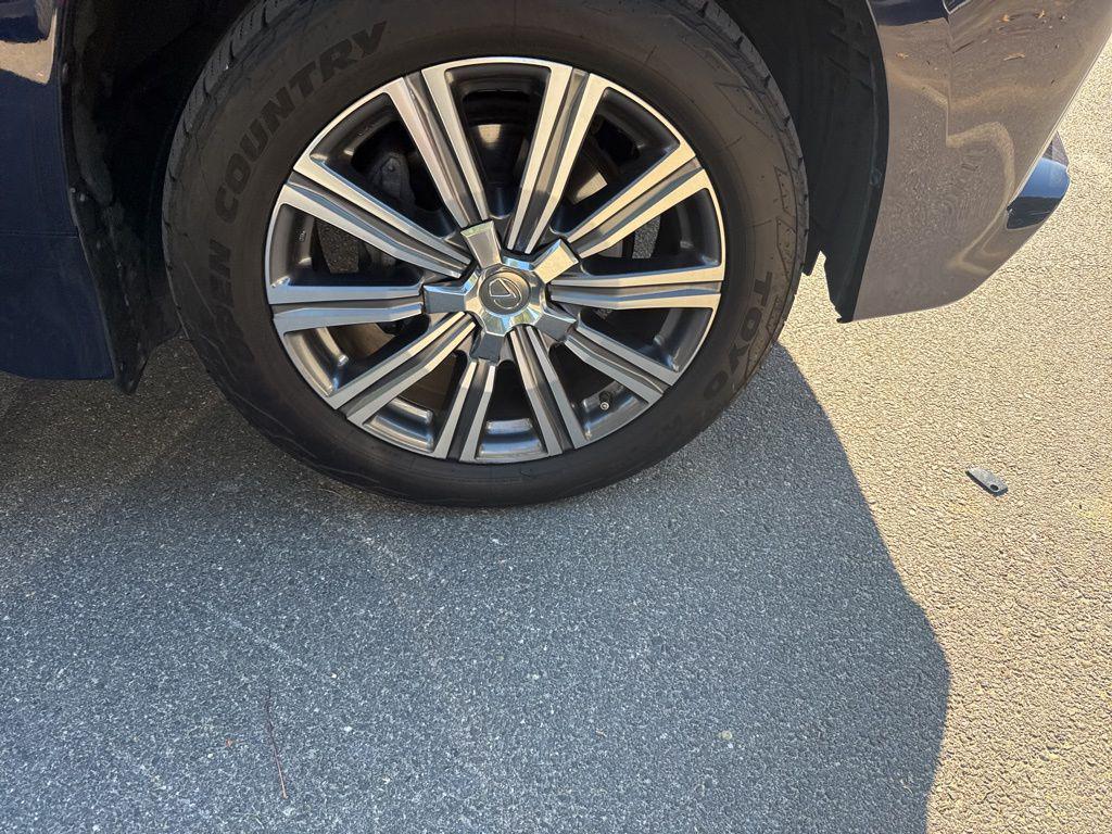 used 2016 Lexus LX 570 car, priced at $50,799