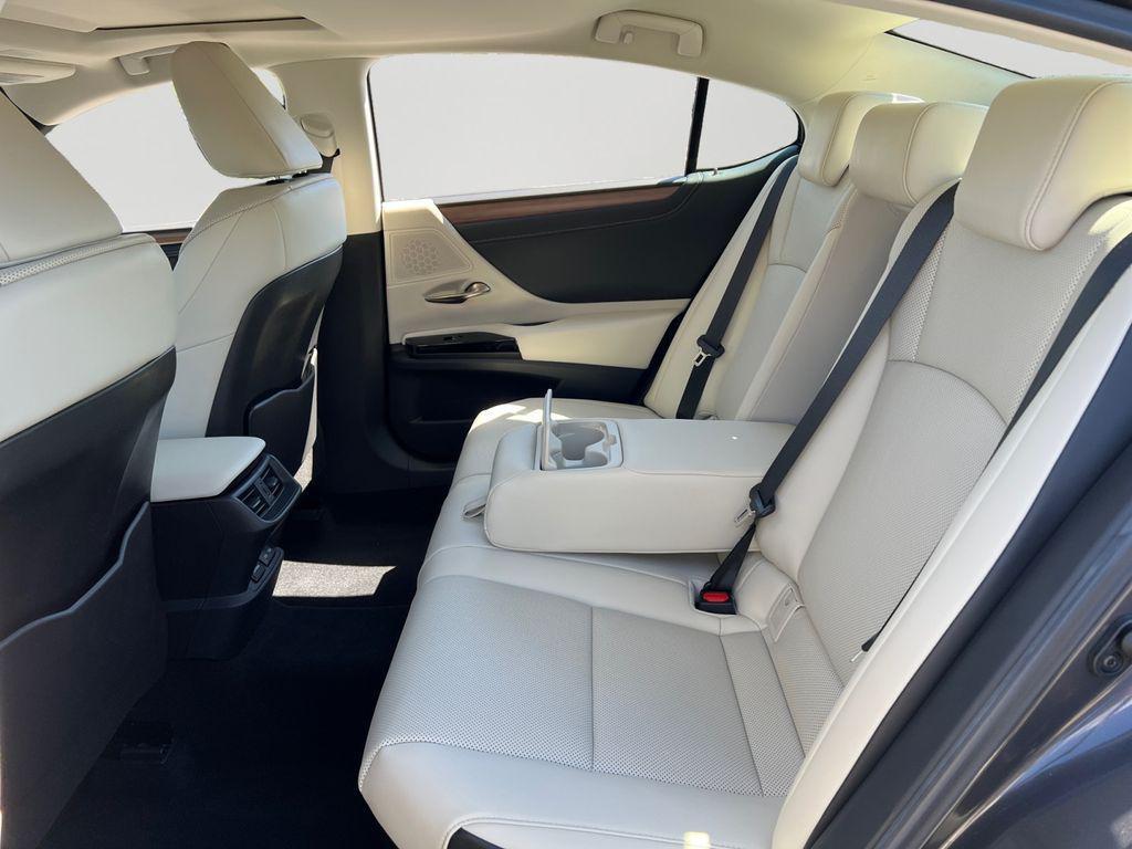 used 2025 Lexus ES 300h car, priced at $45,900