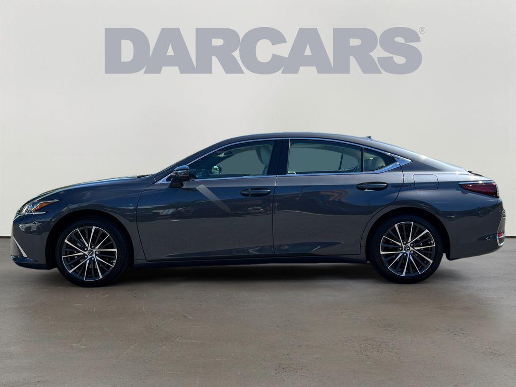 used 2025 Lexus ES 300h car, priced at $45,900