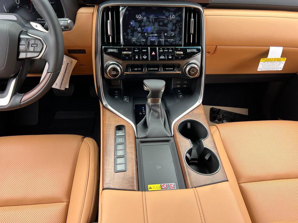 new 2025 Lexus LX 600 car, priced at $117,058