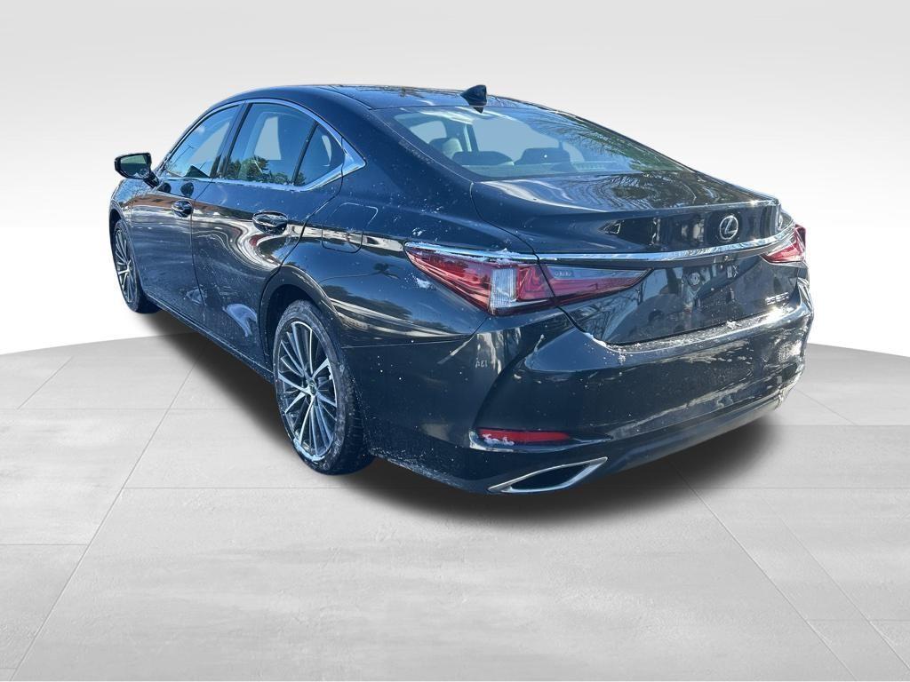 used 2022 Lexus ES 350 car, priced at $36,556