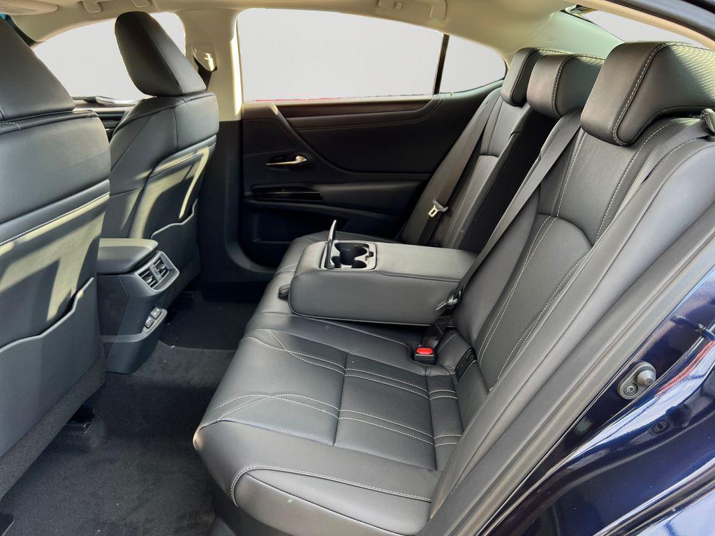 new 2025 Lexus ES 300h car, priced at $53,660