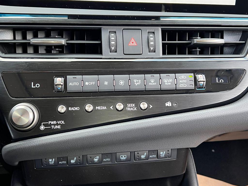 new 2025 Lexus ES 300h car, priced at $53,660