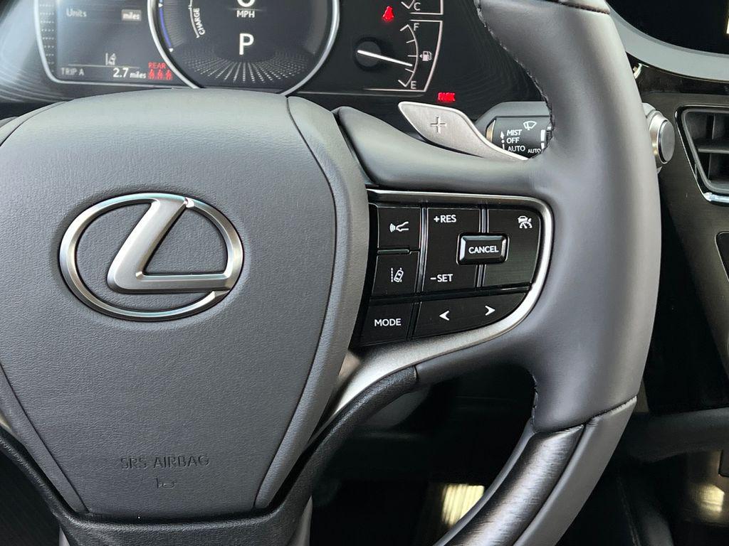 new 2025 Lexus ES 300h car, priced at $53,660