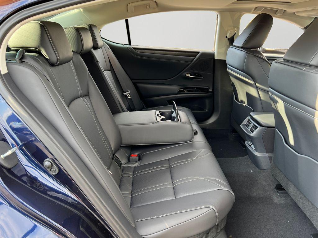 new 2025 Lexus ES 300h car, priced at $53,660
