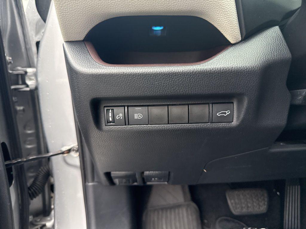 used 2019 Toyota RAV4 car, priced at $27,081