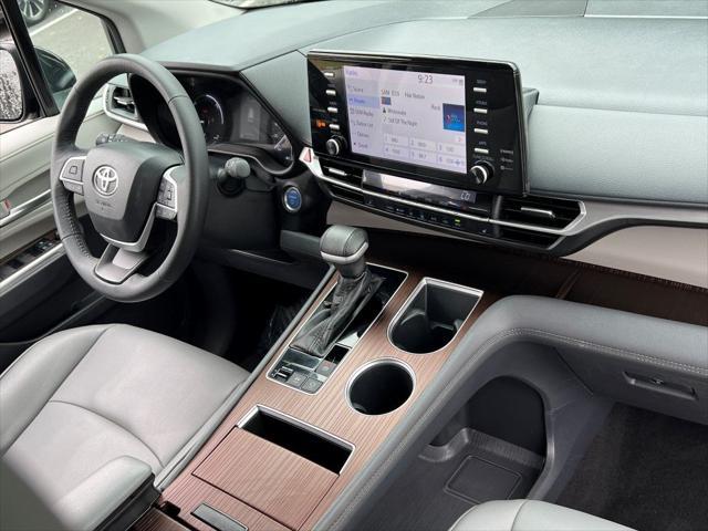 used 2022 Toyota Sienna car, priced at $38,227