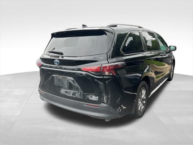 used 2022 Toyota Sienna car, priced at $37,500