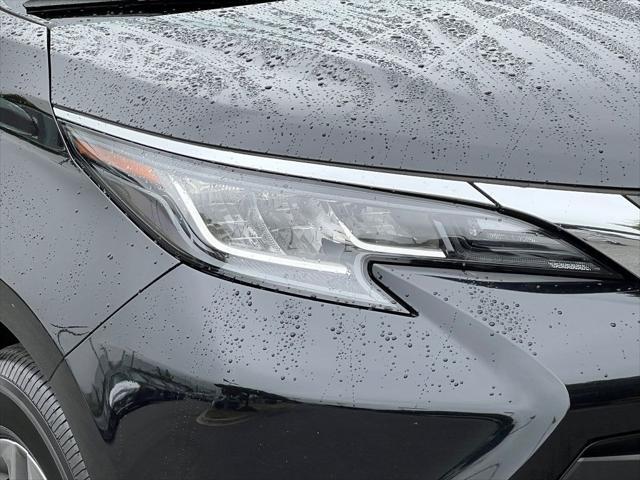 used 2022 Toyota Sienna car, priced at $38,227