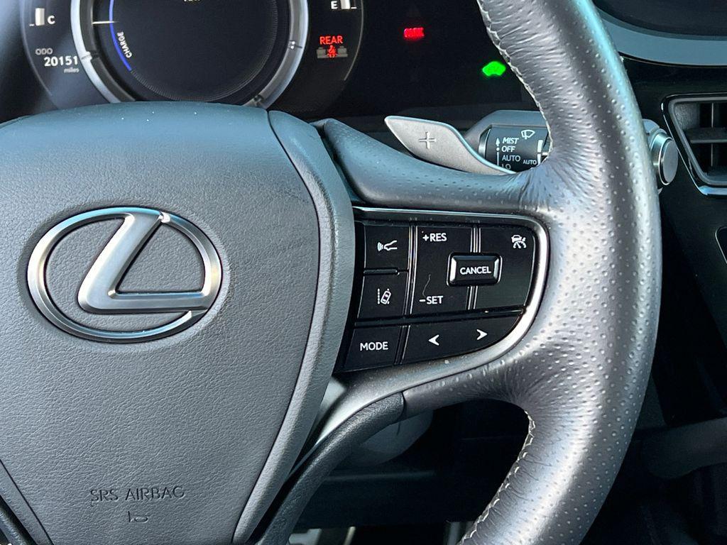 used 2022 Lexus ES 300h car, priced at $36,299