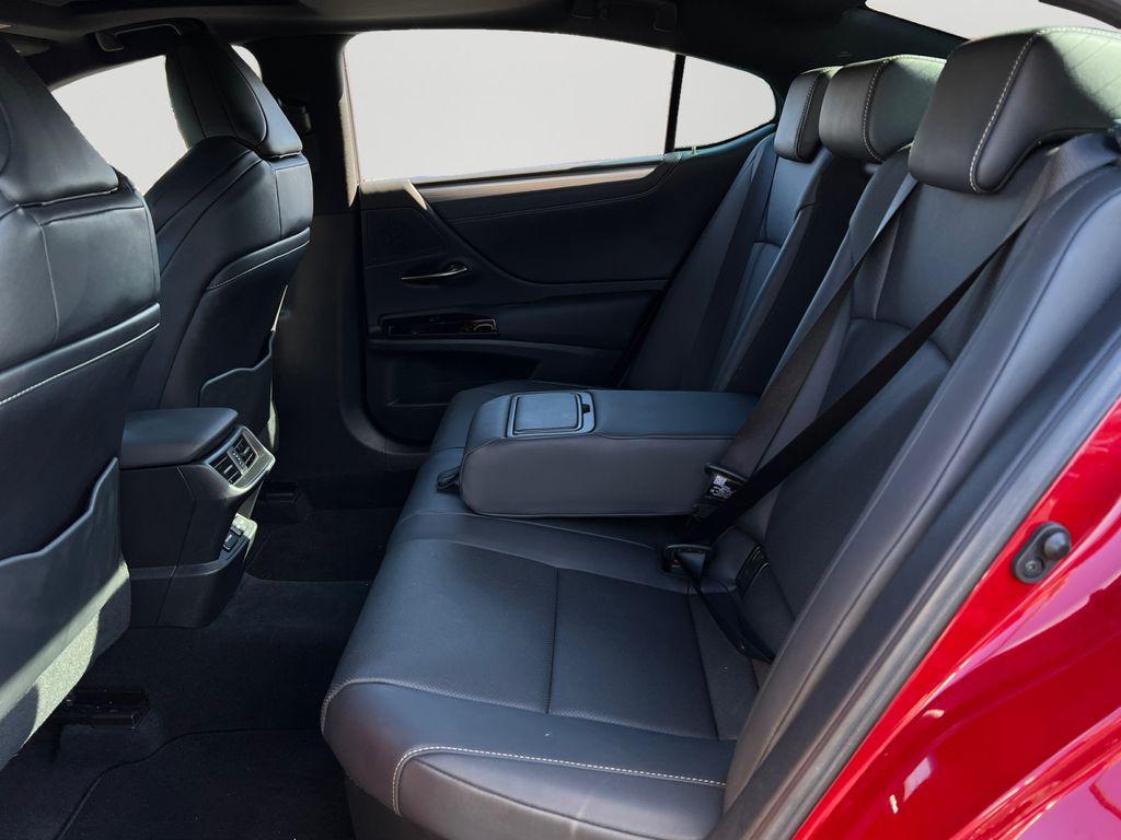 used 2022 Lexus ES 300h car, priced at $36,299