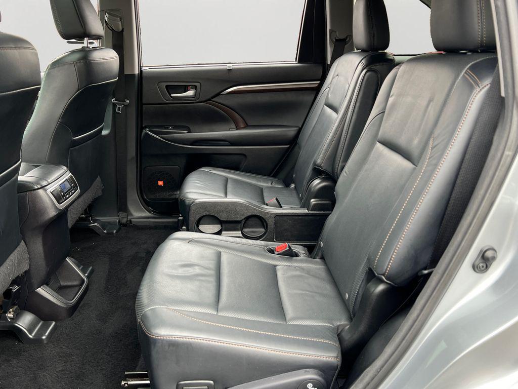 used 2015 Toyota Highlander car, priced at $19,899