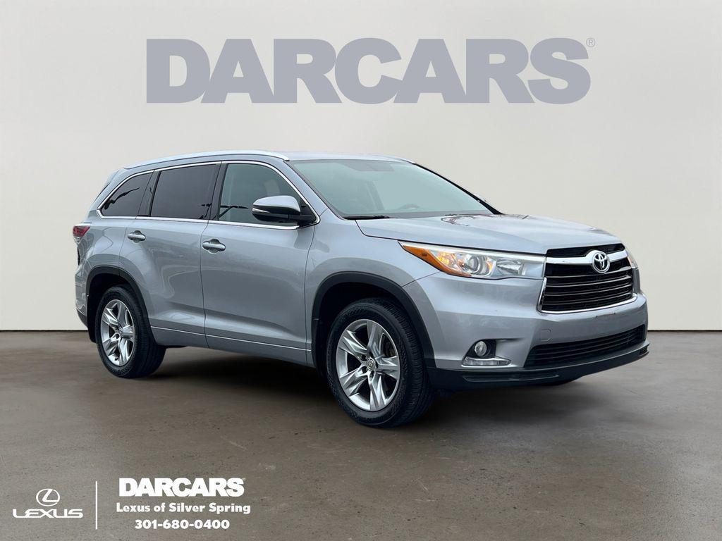 used 2015 Toyota Highlander car, priced at $19,899