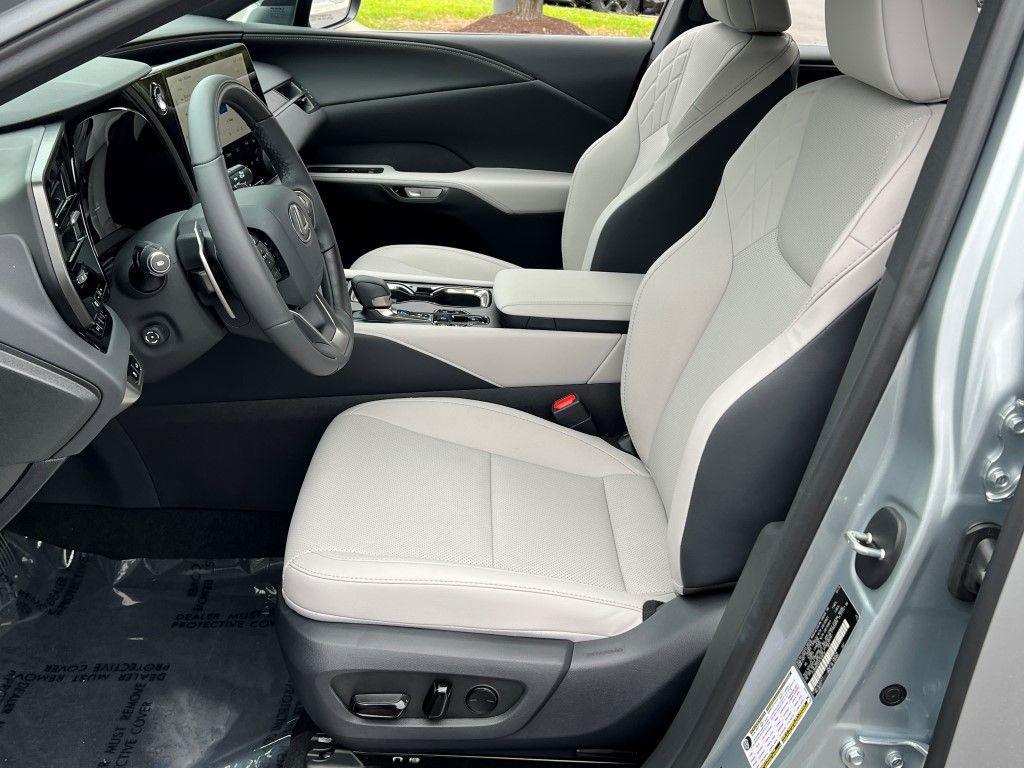 used 2025 Lexus RX 350 car, priced at $54,300