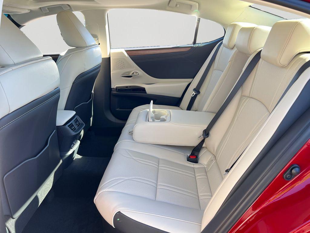 new 2025 Lexus ES 300h car, priced at $54,724