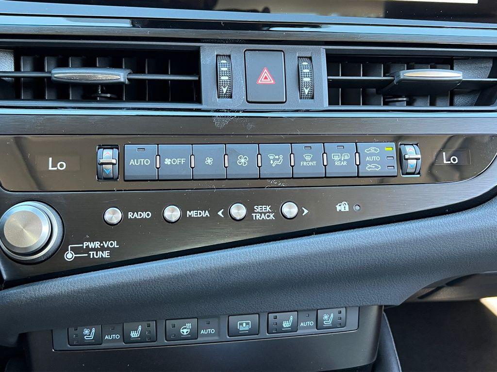 new 2025 Lexus ES 300h car, priced at $54,724