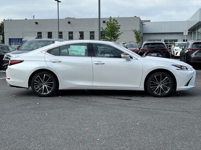 new 2025 Lexus ES 350 car, priced at $48,244
