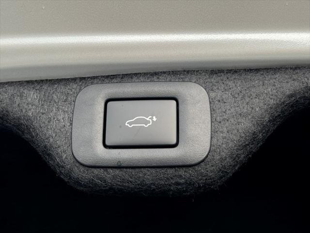 new 2025 Lexus ES 350 car, priced at $48,244