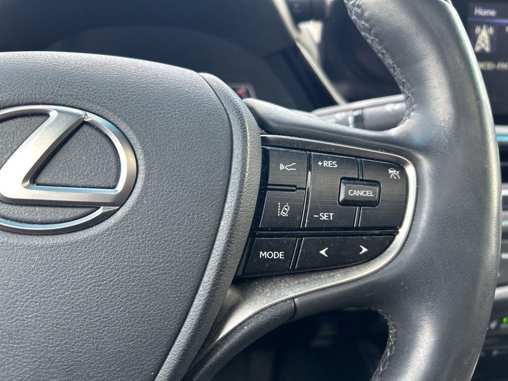 used 2022 Lexus ES 350 car, priced at $34,899