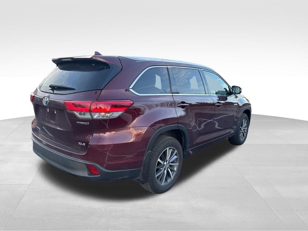 used 2017 Toyota Highlander Hybrid car, priced at $22,900