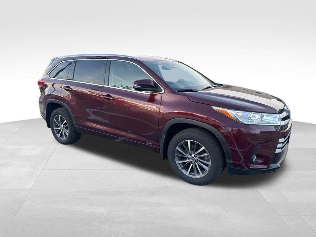 used 2017 Toyota Highlander Hybrid car, priced at $22,900