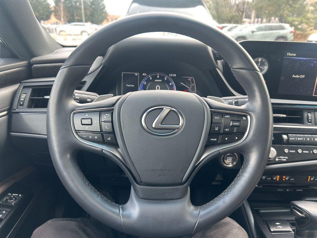 used 2022 Lexus ES 350 car, priced at $34,995