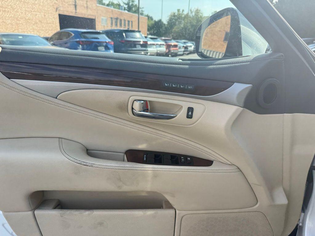 used 2016 Lexus LS 460 car, priced at $26,900