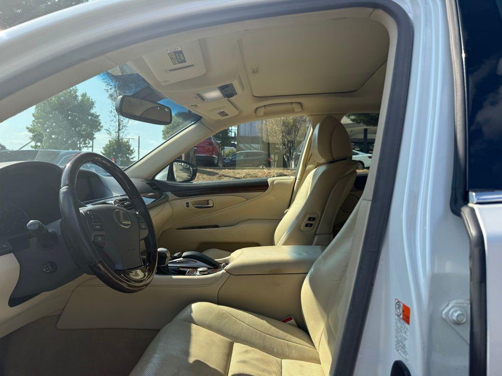 used 2016 Lexus LS 460 car, priced at $26,900