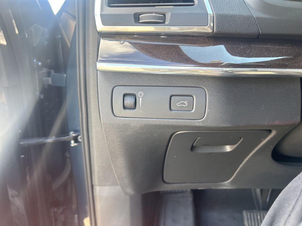 used 2019 Volvo XC90 car