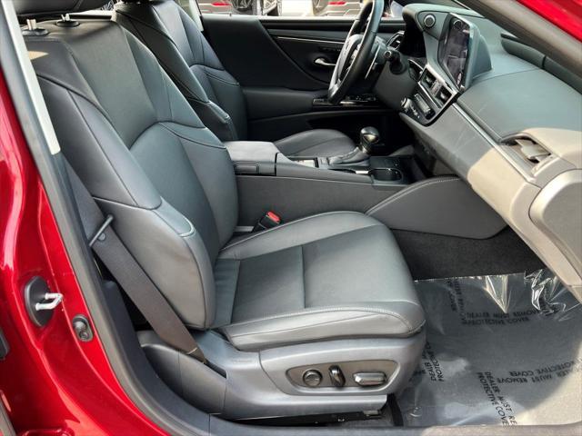 used 2024 Lexus ES 250 car, priced at $37,322