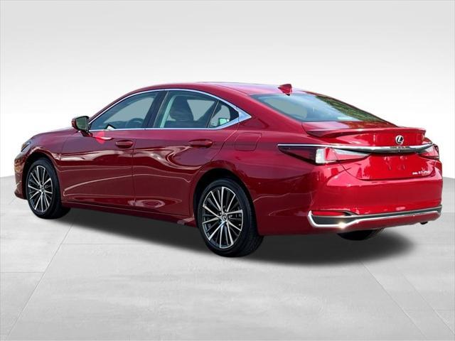 used 2024 Lexus ES 250 car, priced at $37,322
