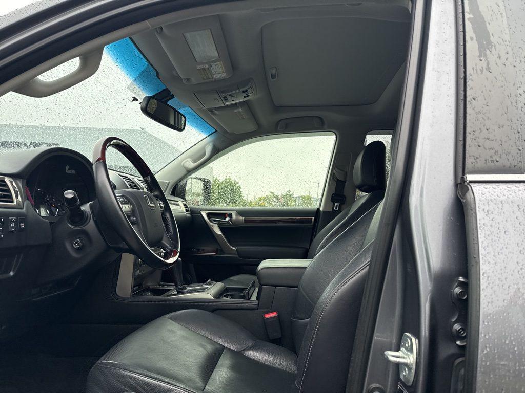 used 2016 Lexus GX 460 car, priced at $29,199