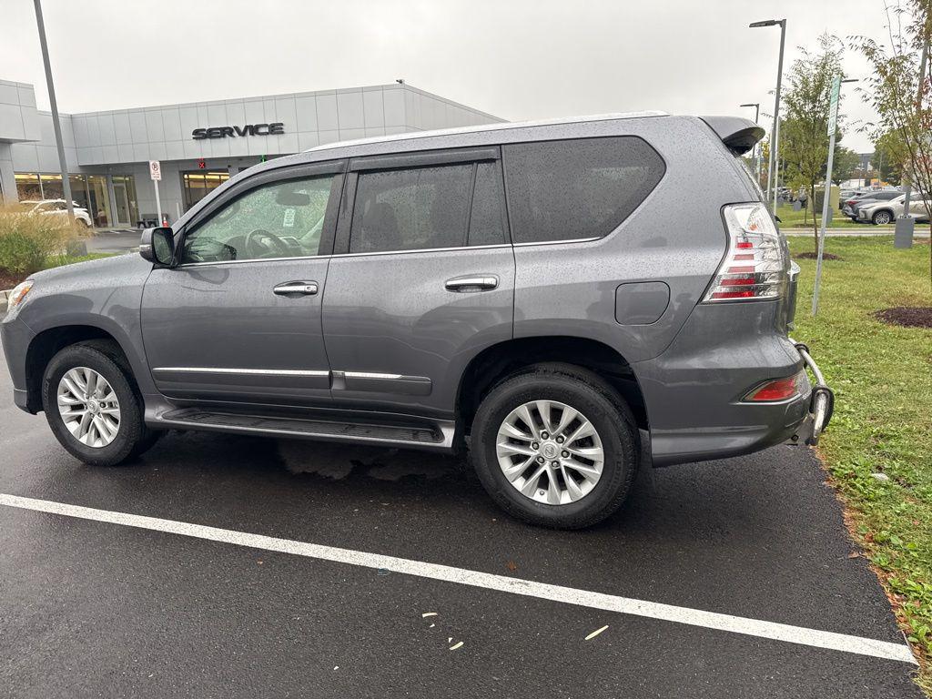 used 2016 Lexus GX 460 car, priced at $29,199