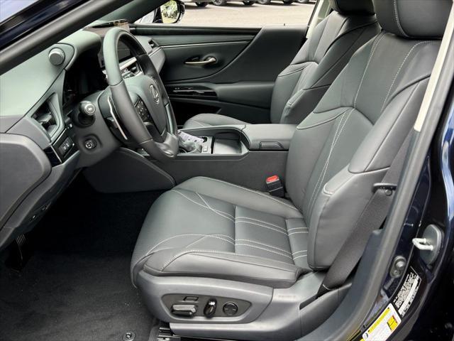 new 2025 Lexus ES 300h car, priced at $51,939