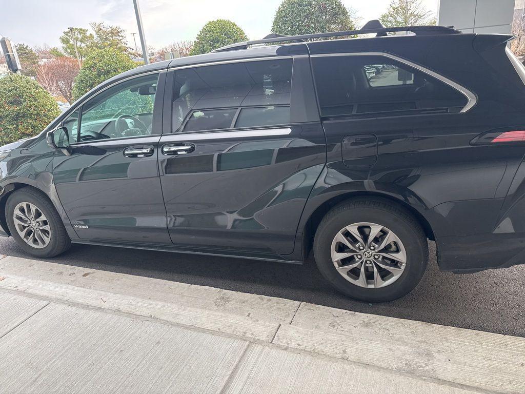 used 2021 Toyota Sienna car, priced at $36,712