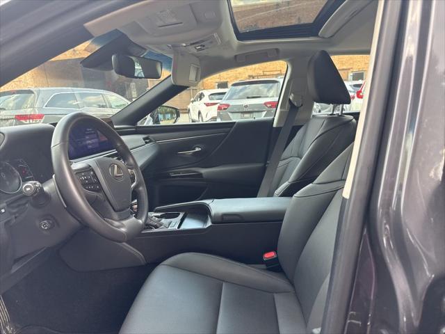 used 2024 Lexus ES 350 car, priced at $39,900