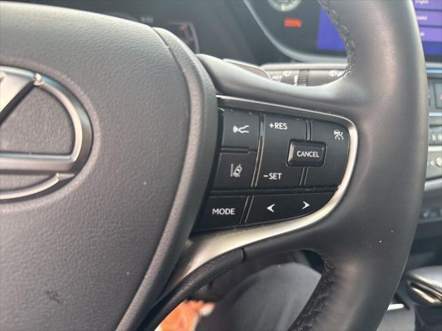used 2024 Lexus ES 350 car, priced at $39,900