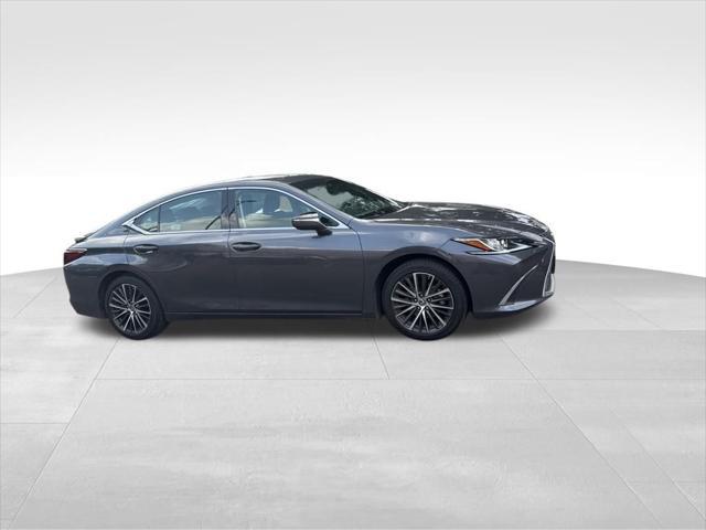 used 2024 Lexus ES 350 car, priced at $39,900