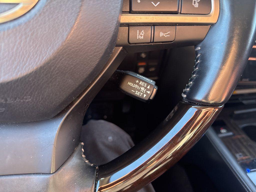 used 2021 Lexus LX 570 car, priced at $69,990