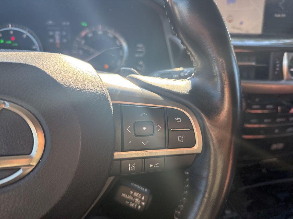 used 2021 Lexus LX 570 car, priced at $69,990