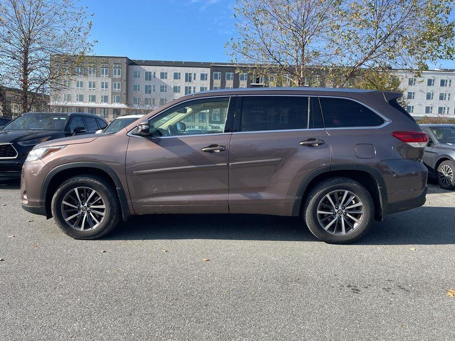 used 2017 Toyota Highlander car, priced at $25,411