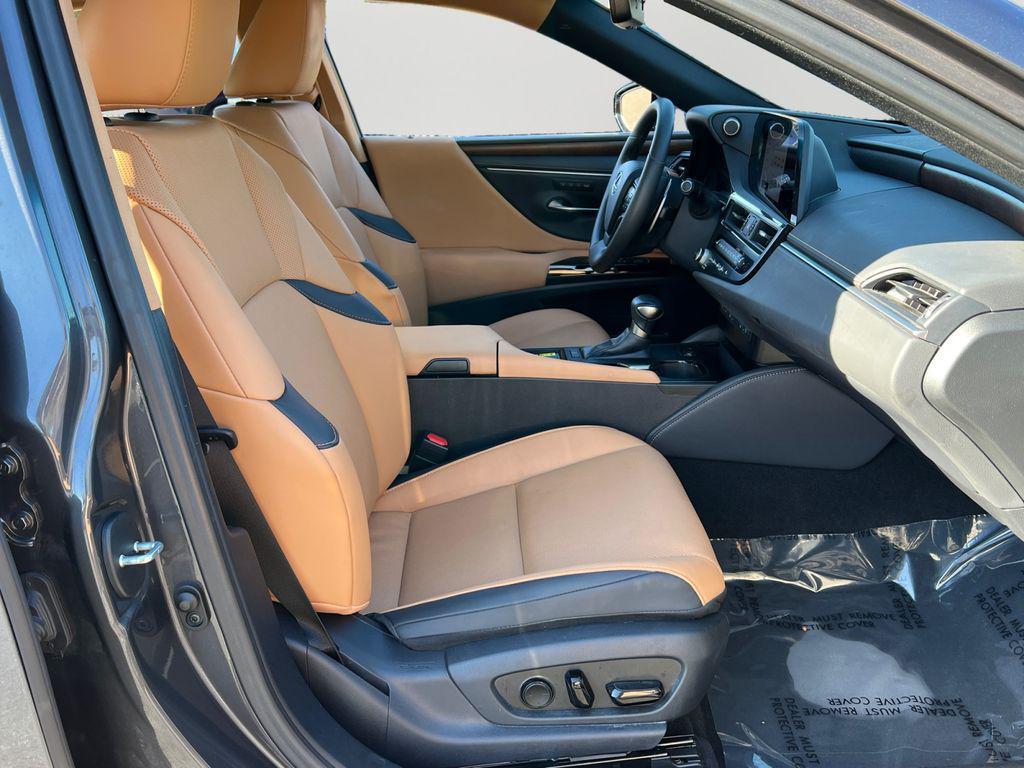used 2023 Lexus ES 350 car, priced at $37,257