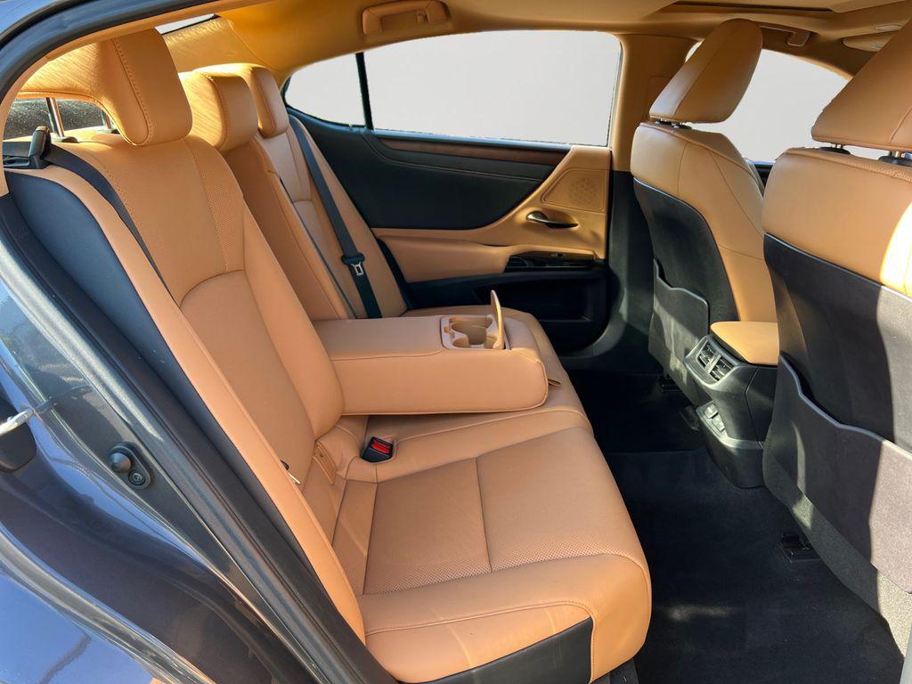 used 2023 Lexus ES 350 car, priced at $37,257